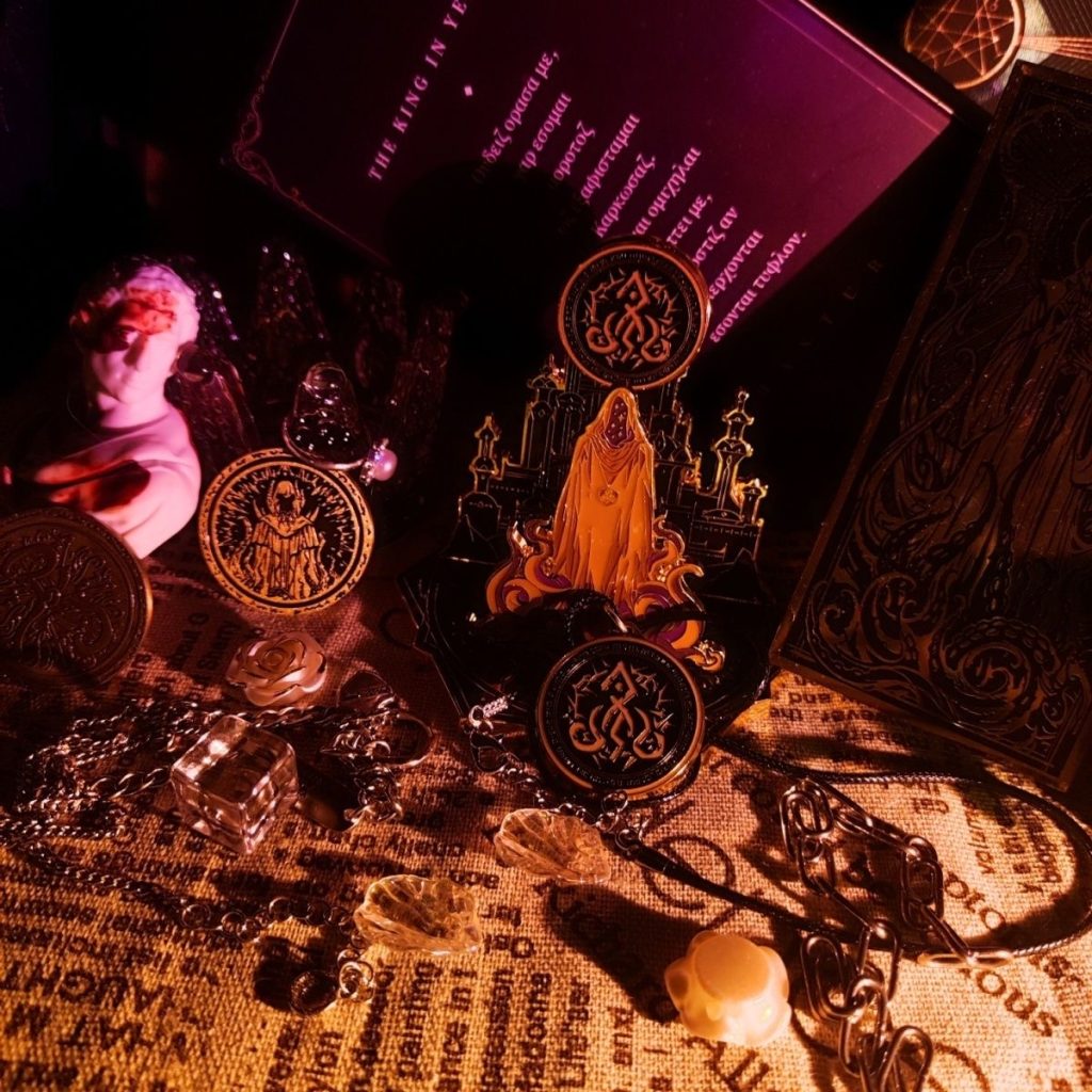 Hastur the Yellow King Metal Emblem | Lovecraftian Art Modular Display Piece